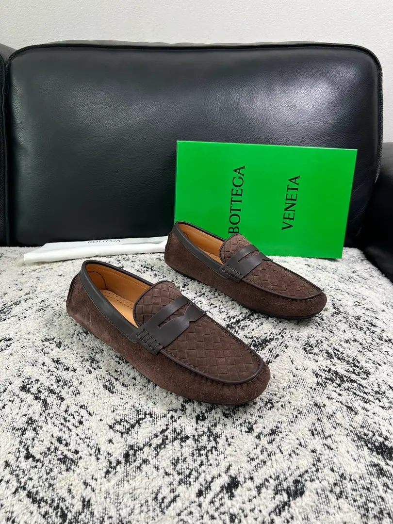 BOTTEGA VENETA High Quality Top-level craft The Fluttershy. Doudou cabinet synchronized, I'll have a pair of gravy-weaving beef on the shoe., It's comfortable inside the skin of a cow., Shoes under the sole.: The original plant is used for the original base., It's super comfortable to be a sole-acting base., The original factory and the single., Men 38-44（Make a reservation. 45 46)