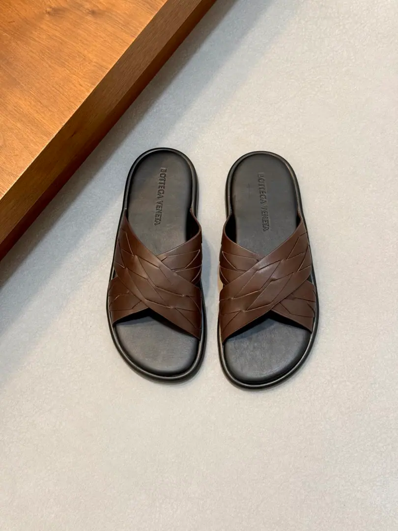 BOTTEGA VENETA Botega.BVShoes. Men Italian cattle leather-dressing craftsmen. New Official Synchronization We have to see the details., Look at the smell., Look at the oil., Private5Paragraph, Not shared, From calf skin to high-bullet cotton, it's a screen.！It's made from the best material.！A very good one-legged one., All I've got from packing to upper feet is a low profile., No exaggeration.！Interested friends can take a little bit of physical advice. Size: 39/40/41/42/43/44（45Make a reservation.）