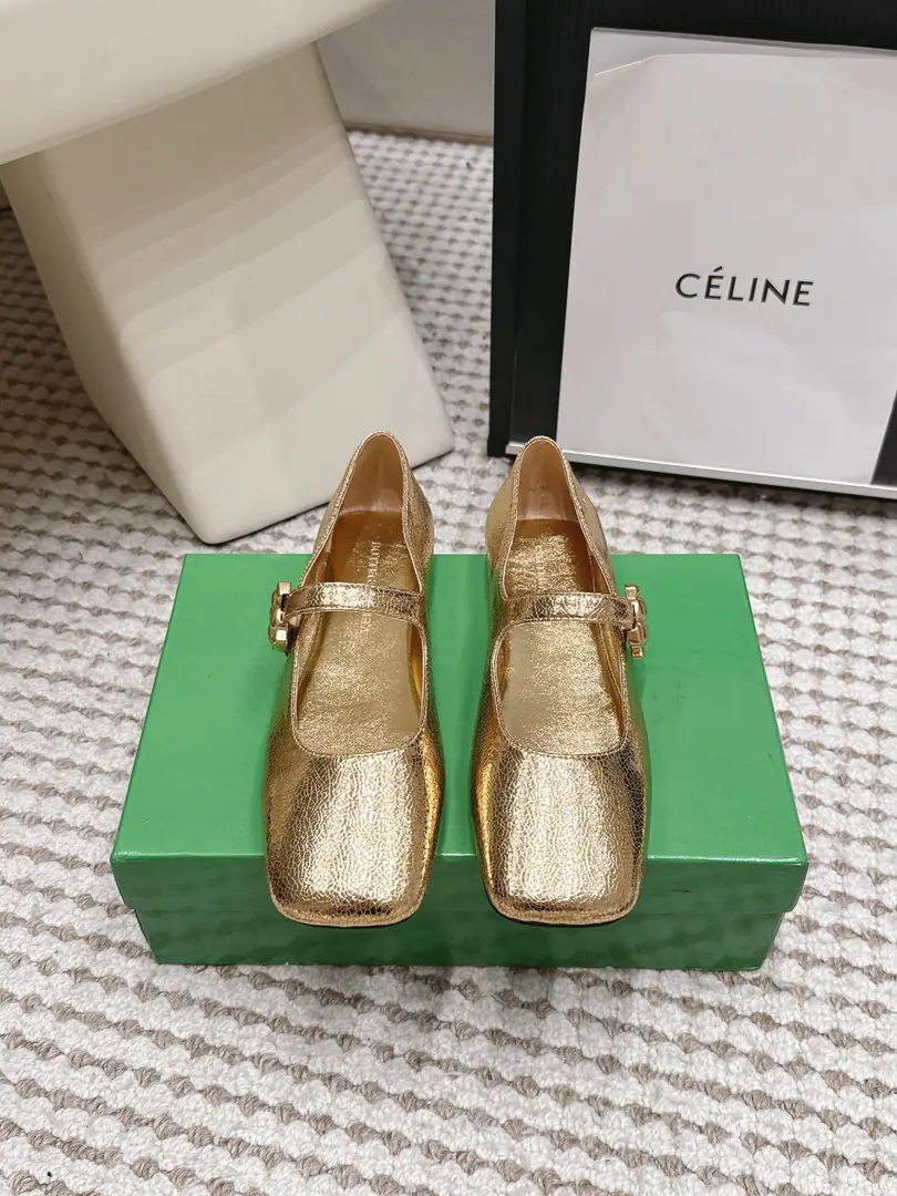 Requisition level Bottega Venet*26/Autumn New Square - The flat Mary Janes. One word with Mary Jane's classic., ♪ And the backs are firmly tied ♪, Walking and walking are not easy to slip down., And it's a balance between beauty and utility.. A shoe-type design for Asak., ♪ Sneak the legs ♪. Shoe.: Lamb skin. Uchi.: Lamb skin. Otsumi!: It's a real piece of shit. size: 35-42（40 41 42Custom without re-offer）