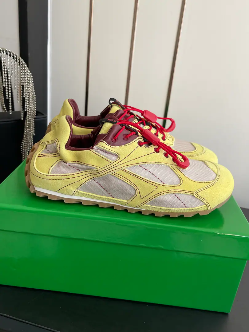 🏧𝐁𝐨𝐭𝐭𝐞𝐠𝐚 𝐕𝐞𝐧𝐞𝐭𝐚New Agan shoes. - Tetsu. Sports shoes BVThe classic old money-winding sneakers are so famously fashionable that they grow grass..SneakerTechnology nylon and fuzzy. Inspired by the retro-shoes.！ Newly made classic sneakers. Easy., Comfortable., The air-eating summer must be a single shoe bottom with classic knitting. It's so well-known.！ nylon, skin., The quality of the turquoise is present., The original model of the rubber floor. Codes: 35-41（40.41Do it.）