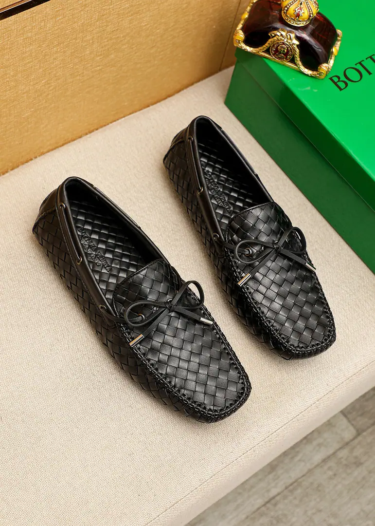 💐BVMen with shoes.®【BOTTEGA VENETA 】New money from the official network. One-to-one. ⚠Italian cow skin.➕Handweaving➕In the cow's skin.. I'm driving with my shoes. Synchronize cabinets Size 38～44（45🉑️Custom)