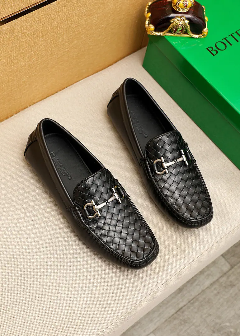 💐BVMen with shoes.®【BOTTEGA VENETA 】New money from the official network. One-to-one. ⚠Italian cow skin.➕Handweaving➕In the cow's skin.. I'm driving with my shoes. Synchronize cabinets Size 38～44（45🉑️Custom)