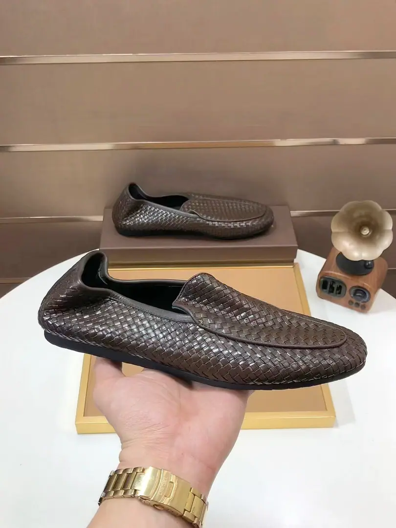 Plant 【Botteg Venetta(BV)】（Wallet shoes.）New exclusive. New money for the network. Top-of-shoe calf skin made above the shoe surface A delicate touch. The quality of luxury. For men's delicate weights. It's a noble place to be. A carefully designed Mark hand-made stitch. Fluid Lines In the whole cow's skin., Sweatwash comfort. 38-44