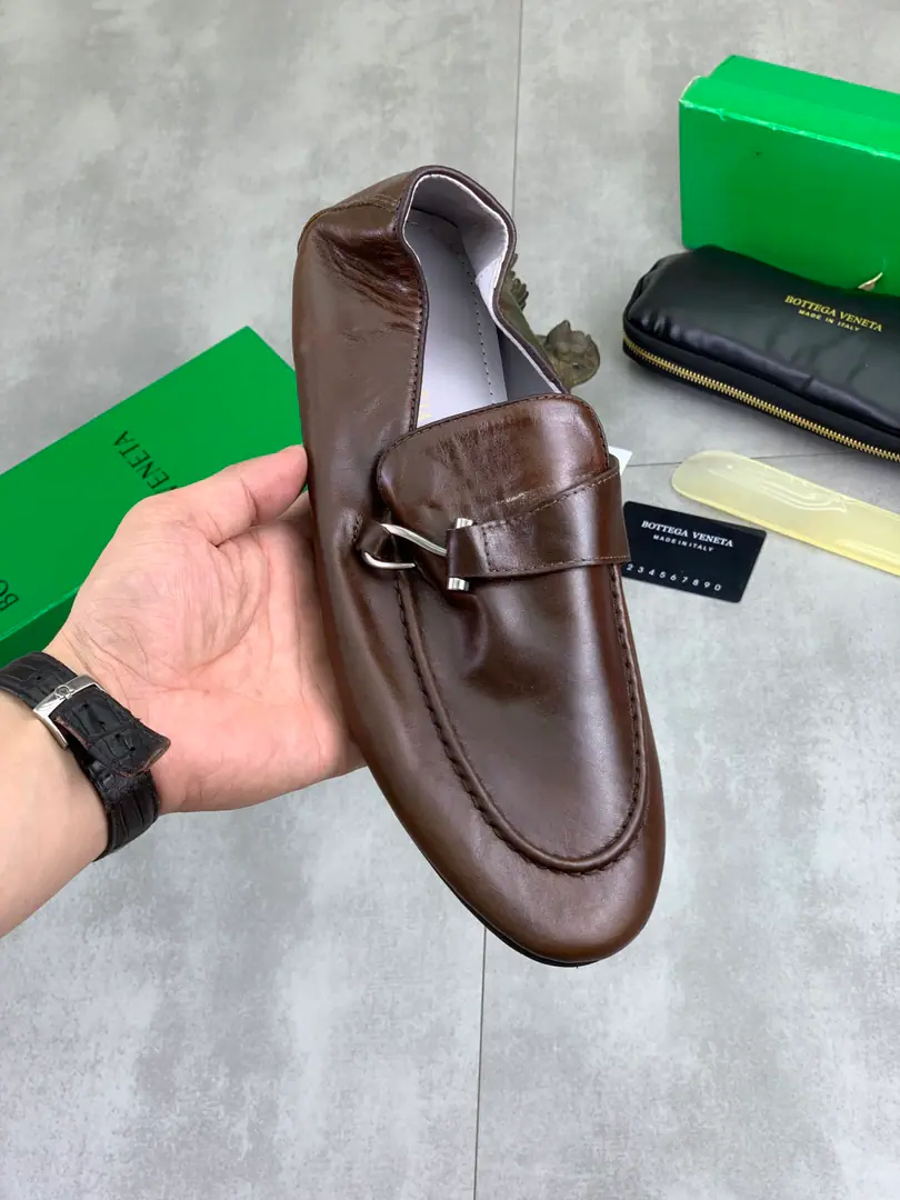 Plant prices【Real value】 In the watered cow. High-quality business purses, bean shoes.💎💎💎 BOTTEGA VENETAThe network is synchronizing the top-of-the-art market.BV, Accept material matching Shoes comparison Process Comparison It's practical and qualitative.·It's a lot of things., The more you look, the more you smell.. Pure hand-weaving process Shoe-faced material, Italy🇮🇹Import hand-weaving cattle skin Quality water in the inside. Original private template customizes to bottom Size: 39-45 Colours: Multi-Currently Optional