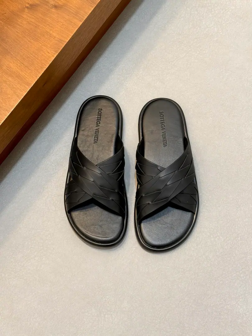 BOTTEGA VENETA Botega.BVShoes. Men Italian cattle leather-dressing craftsmen. New Official Synchronization We have to see the details., Look at the smell., Look at the oil., Private5Paragraph, Not shared, From calf skin to high-bullet cotton, it's a screen.！It's made from the best material.！A very good one-legged one., All I've got from packing to upper feet is a low profile., No exaggeration.！Interested friends can take a little bit of physical advice. Size: 39/40/41/42/43/44（45Make a reservation.）