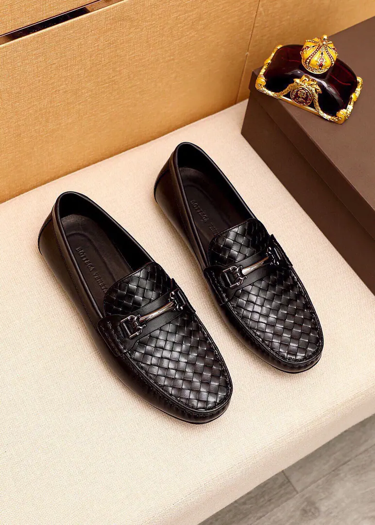 💐BVMen with shoes.®【BOTTEGA VENETA 】New money from the official network. One-to-one. ⚠Italian cow skin.➕Handweaving➕In the cow's skin.. I'm driving with my shoes. Synchronize cabinets Size 38～44（45🉑️Custom)