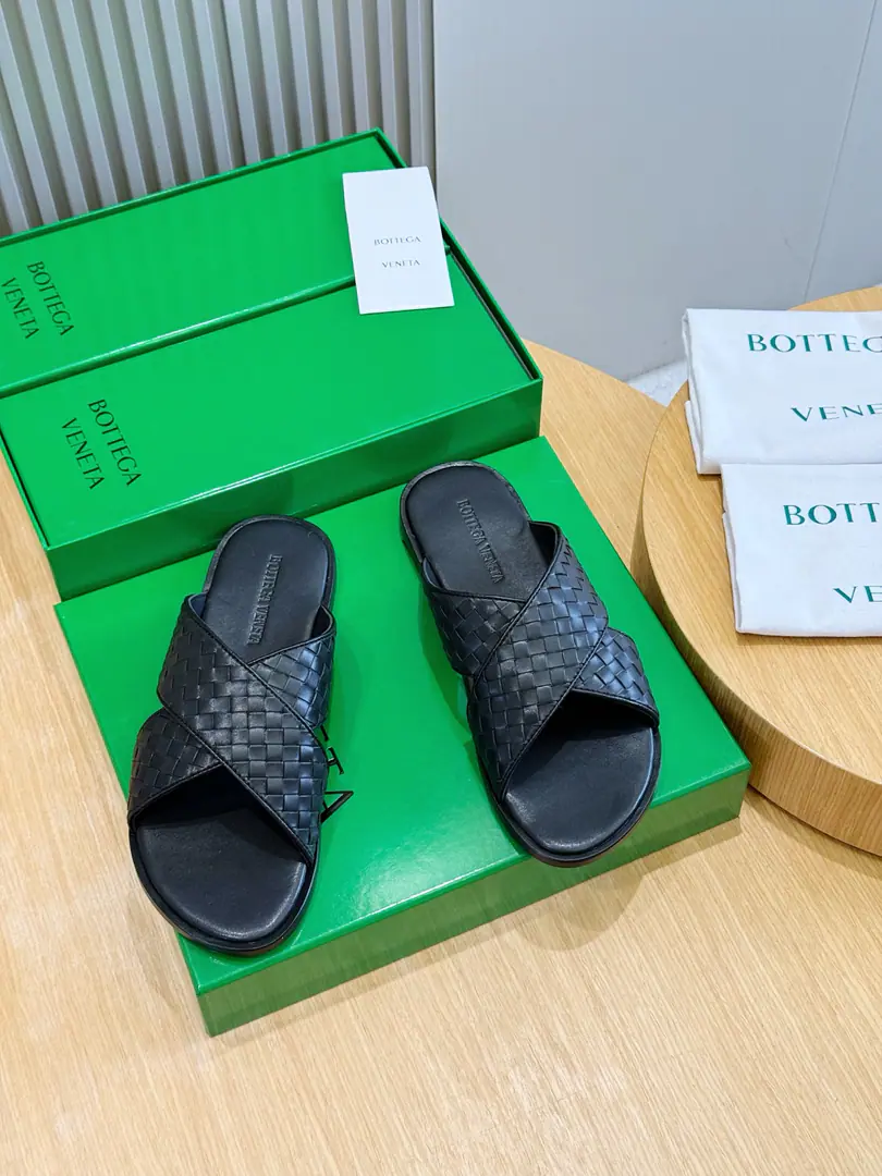 BVGentlemen.WaveShoes. IntrecciatoWeaving leather moller sandals, Streamline Outline A real leather skin., OpankaThe structure is consistent with human engineering. Italy %Cow leather. Size:39-44(38.45Do it.）