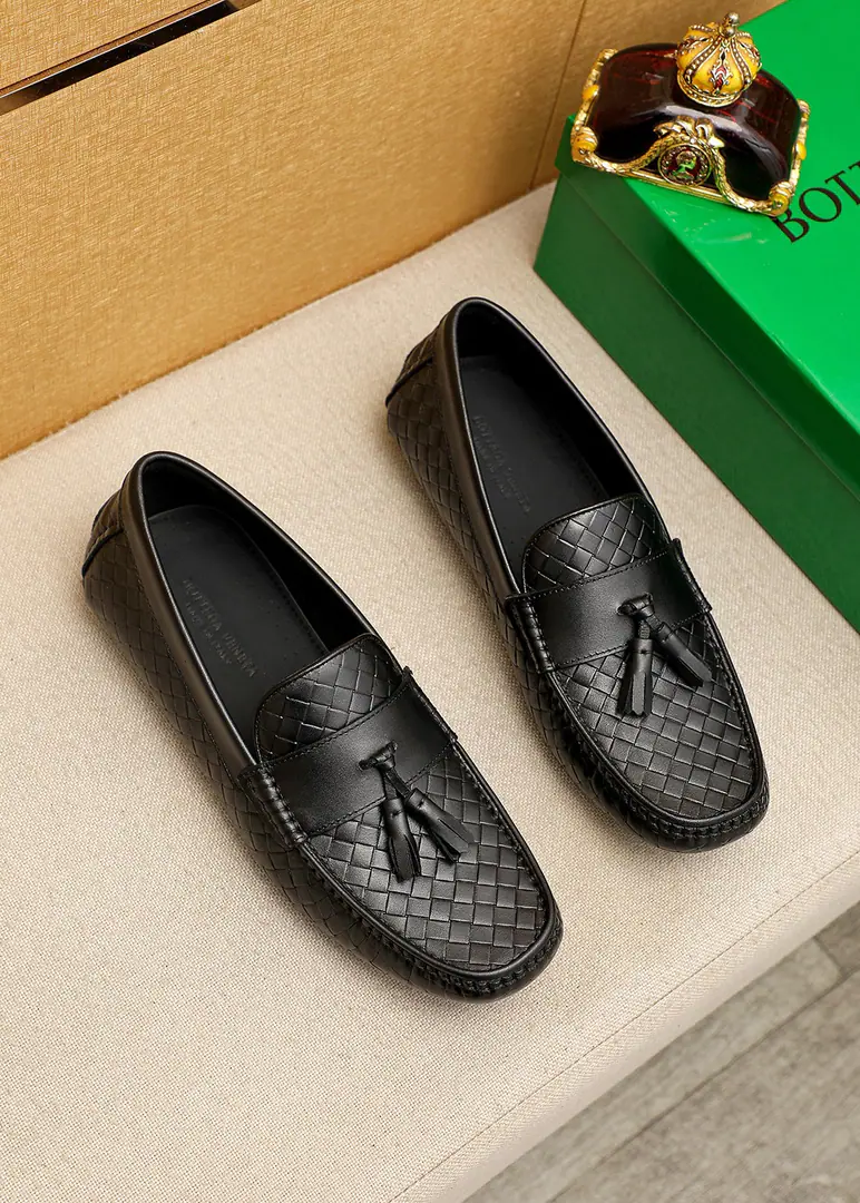 💐BVMen with shoes.®【BOTTEGA VENETA 】New money from the official network. One-to-one. ⚠Italian cow skin.➕Handweaving➕In the cow's skin.. I'm driving with my shoes. Synchronize cabinets Size 38～44（45🉑️Custom)
