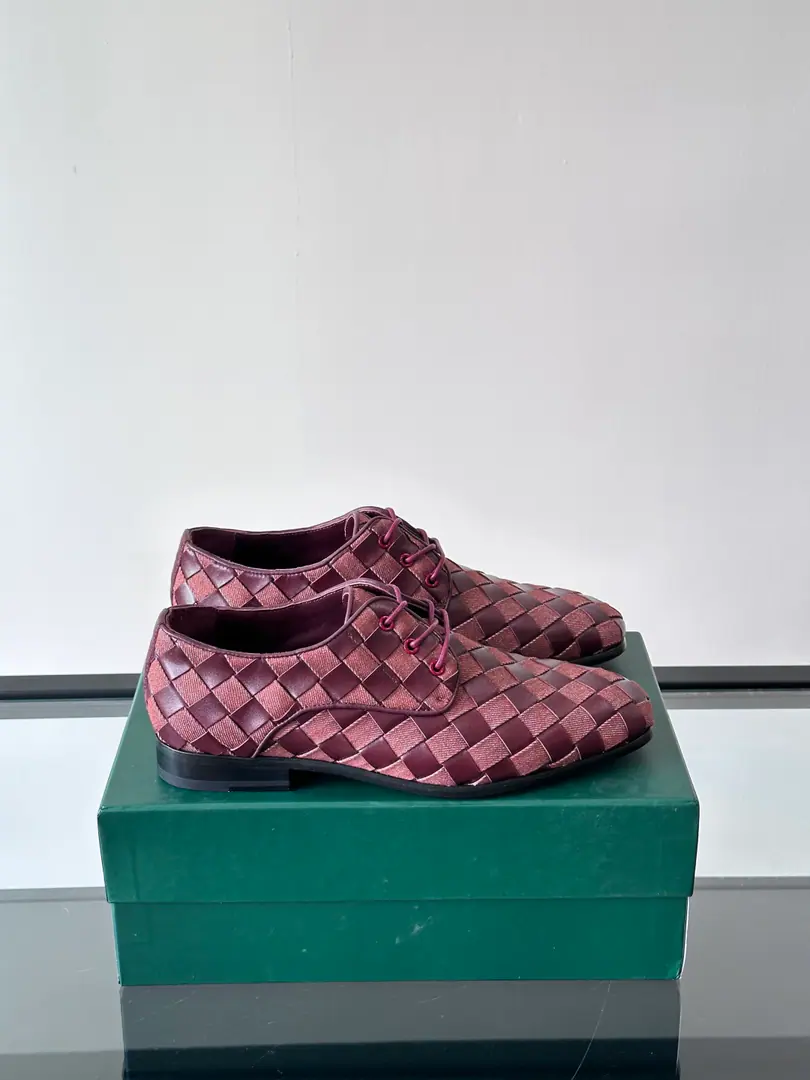 BV The new man's a little bit of a looser than a big leather shoe., This leisure shoe is made manually with soft little cow skin., A lightly and lightly achieved., In a fine leather line., The classic all-round shoe-shoes are a fine leisure style.. A flexible sling-up structure with a original is a big one., Add more durability. A leg is easily worn off by a leg design.. Dollar Size: 39-44（38.45Do it.）