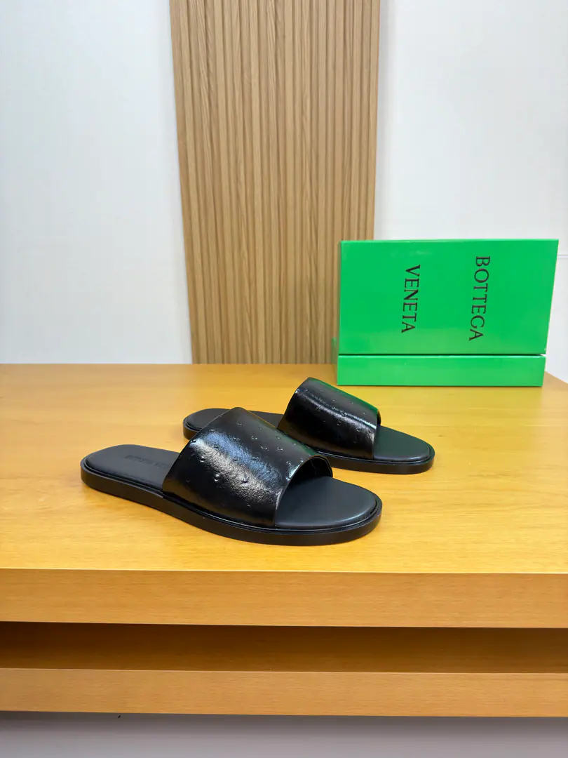 【BOTTEGA VENETA】Botega. High-end quality Original List·- Rhythm slippers. Shoe.: Imports🔝Pearls green skin. Uchi.: Environmental skin Otsumi!: It's so light.TPUWater-packing station·Rubber. Combination to the base Super-high-quality control.·- I'm doing a little work.: Highlight(High-end·- How expensive.·Slot) Size: 39-44（38, 45Make a reservation.)·BV0186