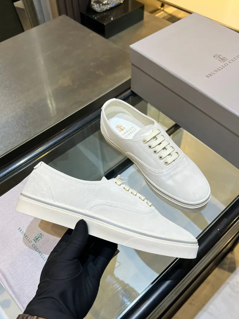 Brunello CucinelliOld Money.！The girls with the white shoes and the white shoes and the white shoes., It's not very nice to wear it. The upper feet are so comfortable., Nice and easy to squeeze., You're gonna cry when you miss it. Don't wait for it to hit.[Rose.] 🌱Fabulous.:High-swiss-lighted cow revelry. 🌱Uchi.: Brush➕Silk sheep skin. 🌱Foot.: Bri. 🌱Otsumi!: TPR 🌱Codes:39-45(38.46Customable)