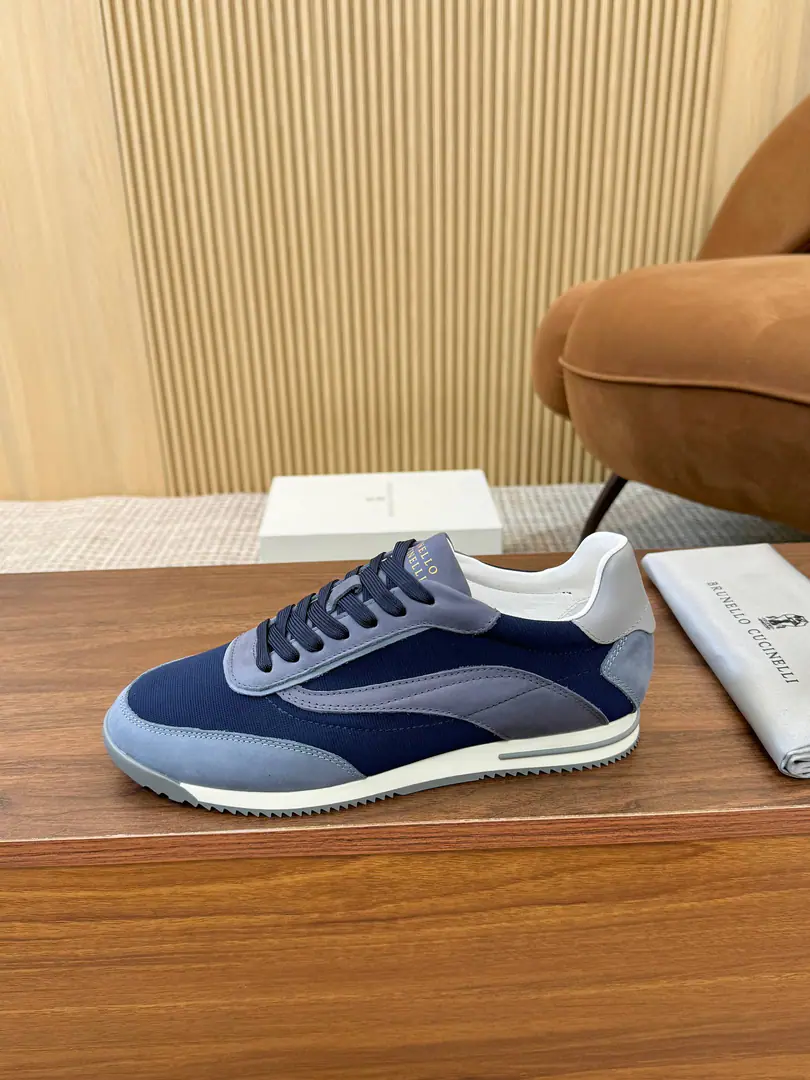 Minoru.🎤🎤 Brunello Cucinelli ssSpring and summer. Men's shoes. AbbreviationsBC This brand is the world's top luxury brand from Italy.[John.], It's called a low profile luxury. “King of the velvet.” and “The real luxury of the garment industry.”. A lot of people know about wool.CashmereTop, Expensive., I can't take it off when I wear it., And a lot of them., No comparison.BCThis brand is better at designing a top-level wool fabric. “Low profile luxury.” The style of the. I'll have a little skin on my shoe and a sandy skin. Inside is a white benzene-specific design for sheep., High-footing bubbles and cattle stickers., The upper foot is comfortable., No coloring., No slides., Environmentally soundTPU+PUThe big bottom is one., Clean and unplugged.. The hysteria shed. ♪ The plentiful ♪ Box packing Size: 39-44 （38.45.46Make a reservation or not.）Welcome to the map.[Applause.]The transmission will blow.……[John.][John.][John.]