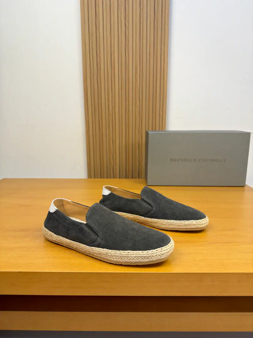 【 Brunello Cucinelli】Bruno.·Cuchnelli. High-end quality Original List·Leisure sports shoes Shoe.: Imports🔝High-swilight revelling cow skin., You're gonna get your feet off. Uchi.: Water-tied cow skin. Otsumi!: It's so light.TPR·Rubber.Weaving ropes around the perimeter. Combination to the base Super-high-quality control.·- I'm doing a little work.: Highlight(High-end·- How expensive.·Slot) Size: 39-44（38, 45, Make a reservation.)·BC0126