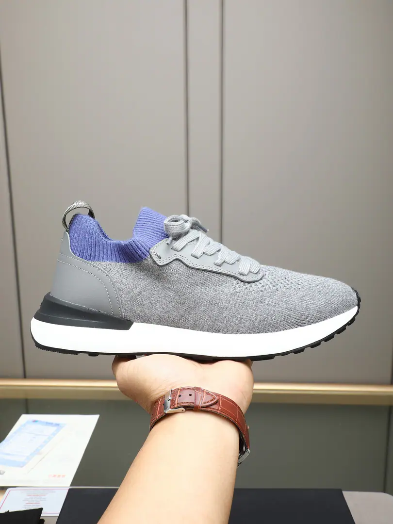 P Brunello Cucinelli（Brunero.·Cuchnelli.）Classic man knitting leisure sneakers., ♪ Be praised as“King of the velvet.”The luxury business shoes.. Use high-bullet knitting.+Head-story little cow skins., Socks, one pair of knitting shoes., It's got a nice ankle and a good air.. Shoes., We'll wait for the key to be used to strengthen the skin., Softness and durability.. The bubbles are so soft and soft., And it's very durable., The back heel is tied with a weasel twilight ring., Easy to wear.. Jane's band design, No extra groceries., Continue branding low-end luxury style. Leisure Business Recreation, It's a very simple style., Business commute, - I'm on a daily trip., A man with a fine hand in a light business.39-44(45Do it.)