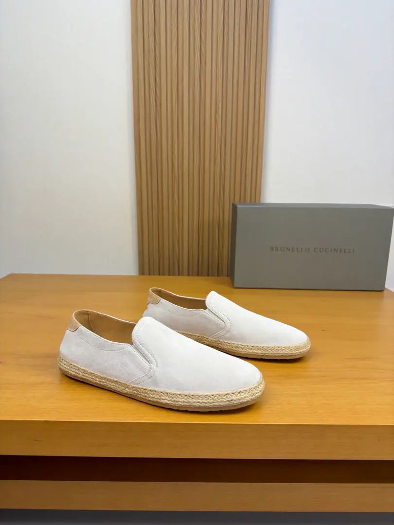 【 Brunello Cucinelli】Bruno.·Cuchnelli. High-end quality Original List·Leisure sports shoes Shoe.: Imports🔝High-swilight revelling cow skin., You're gonna get your feet off. Uchi.: Water-tied cow skin. Otsumi!: It's so light.TPR·Rubber.Weaving ropes around the perimeter. Combination to the base Super-high-quality control.·- I'm doing a little work.: Highlight(High-end·- How expensive.·Slot) Size: 39-44（38, 45, Make a reservation.)·BC0126
