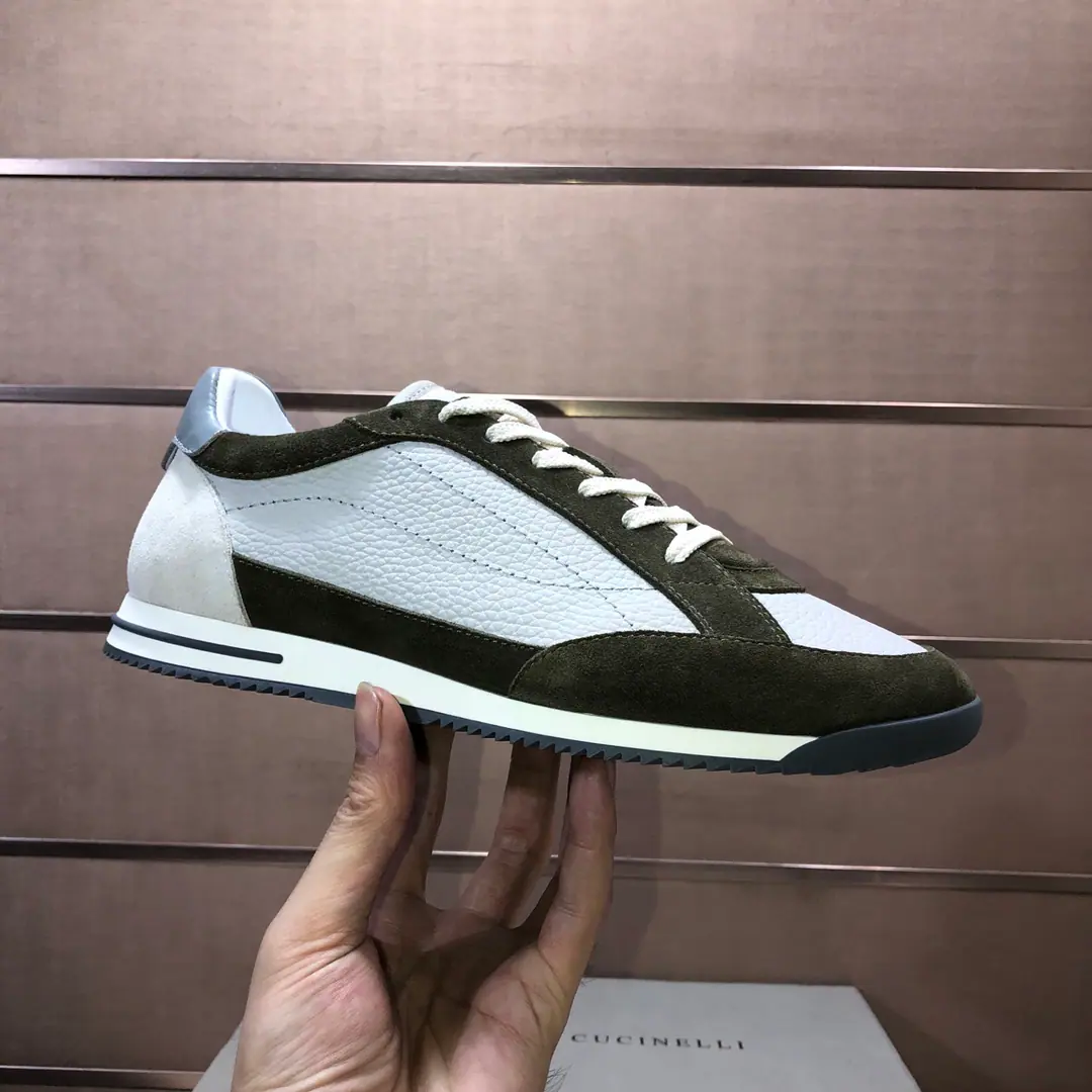 Plant BCNew Brunello Cucinell* Low gang sneakers. The classic veils inspire the taste of the sneakers.. High-swiss-lighted cow shoes are extremely light and flexible., The shoes are tight on both sides., I'm comfortable with air. Heel and shoe mats are branded.logoMark, The back and the weavers. The original model of light-blowing rubber grabs the soles of the shoes. Make shoes comfortable and flexible on their feet.. Easy and comfortable. Standard cabinet number: 38-44.（38.45Make a reservation.）