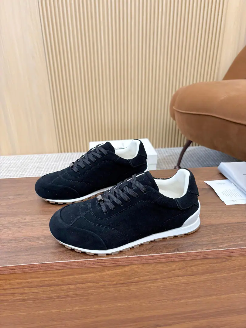 Plant Brunello Cucinell BCThe world's top luxury brand from Italy., It's called a low profile luxury. “King of the velvet.” and “The real luxury of the garment industry.”. This sectionBCCouple shoes are more elaborate., Selecting from Materials, Colour Matching, The structure is impeccable., The silky moose on the shoe., In the sheep's skin., I'm not bored with my feet., No coloring., No slides., Environmentally friendly and environmentally friendly. ♪ The plentiful ♪ [John.][John.][John.][John.] Codes: 35-44（45/46Do it.）The transmission will blow.………[Blast.][Blast.][Blast.]