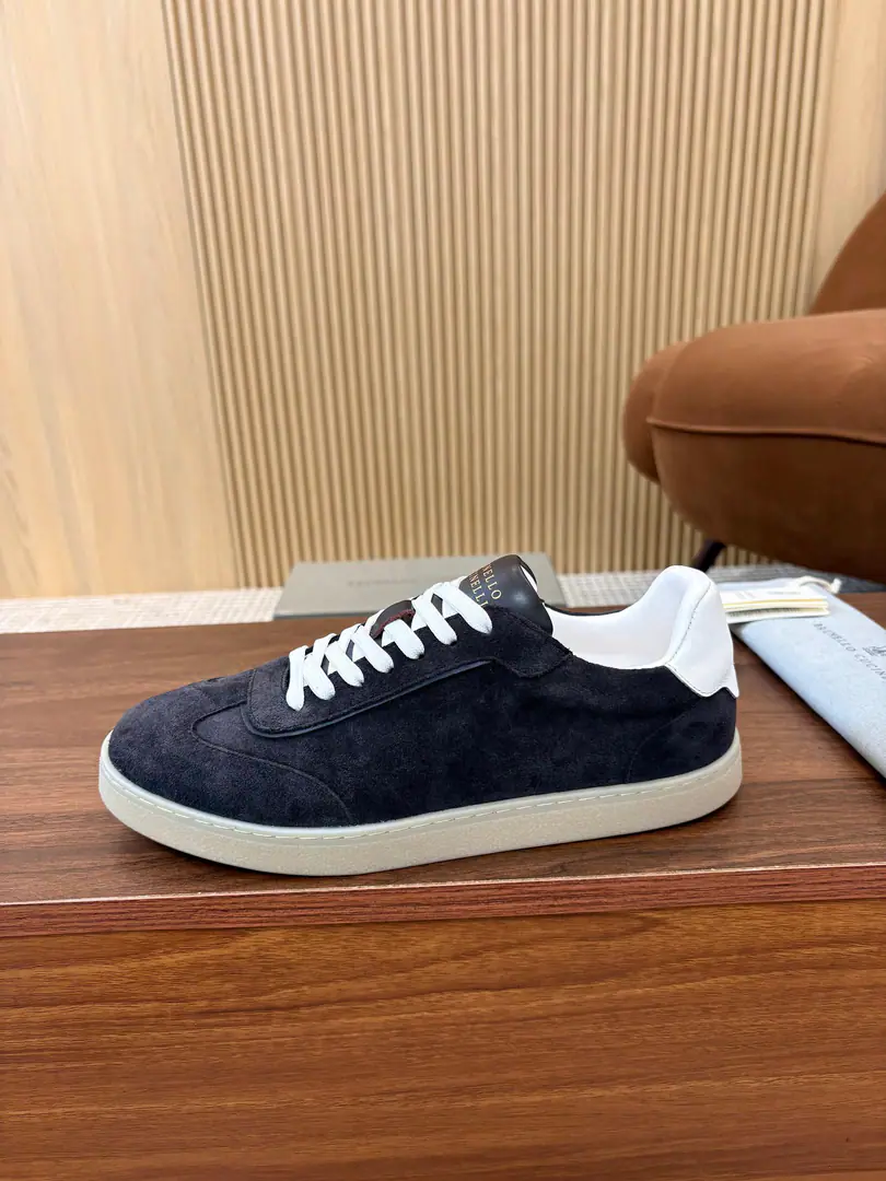 Minoru.🎤🎤BCNew paragraph[John.][John.] Brunello Cucinell Low gang sneakers., Classic board shoes., Original cow-featuring skin. The shoes are light and flexible., The eyebrow is so good that the line is perfect., A simple, never obsolete, high-level..., It's more comfortable in it. It's generous., It's a very strong material comparison.. Foot. I'm comfortable with air. Heel and shoe mats are branded.logoThe sign is clear and bright., The original modeled shoe is staggered and steady.[John.][John.] Make shoes comfortable and flexible on their feet.. Easy and comfortable. Standard code number: 39-44 （38 45/46Do it.）The transmission will blow.……[Blast.][Blast.][Blast.]