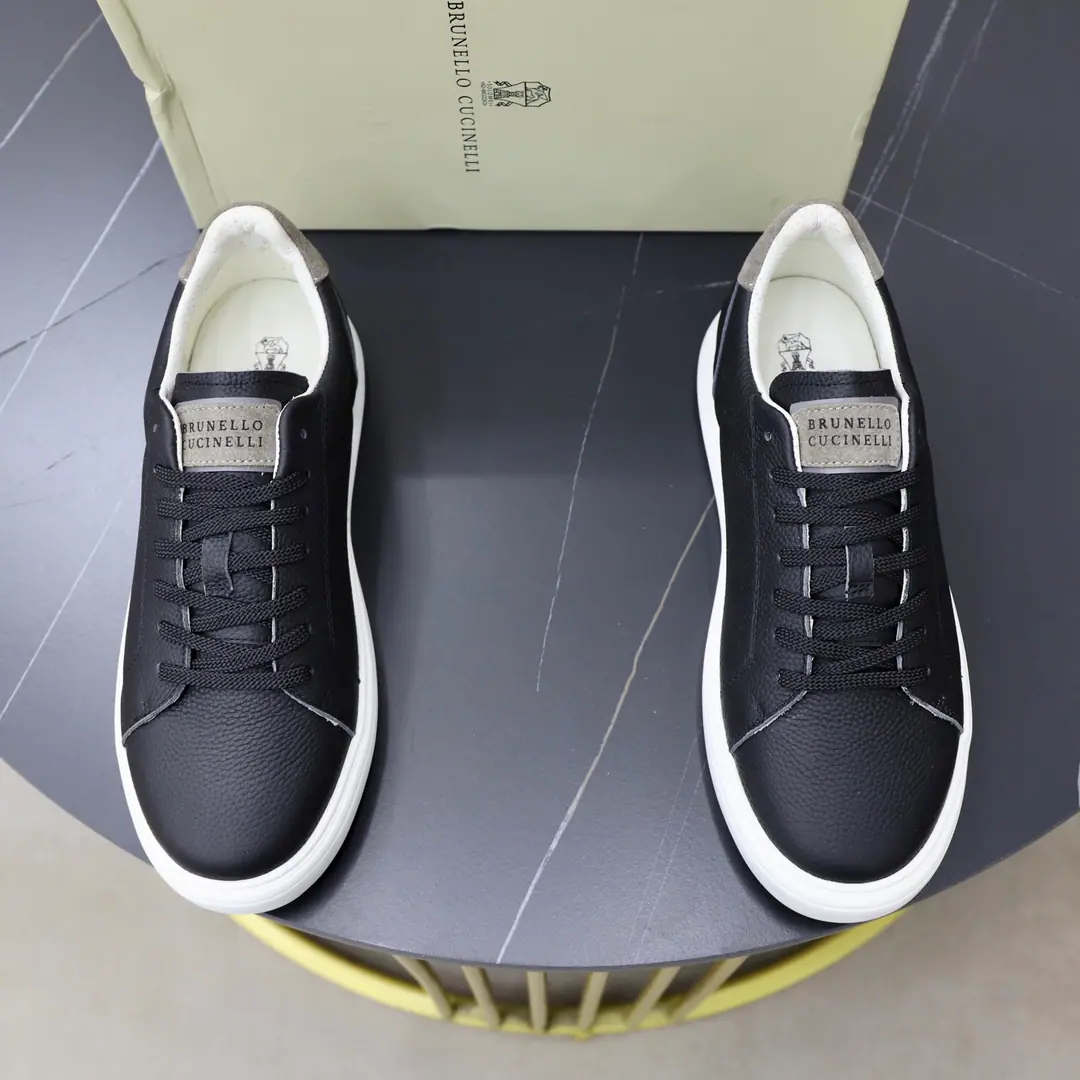 Out of the factory cattle. BCNew items for sale🆕Brunello CucinelliSports Skis.｜The skin of a cow's shoes is modern.｜White benzene dyes are special for you.. ｜It's not boring to breathe.｜The only one who can be a big shot.｜In the cow's skin. Size: 38-44（45Make a reservation.）