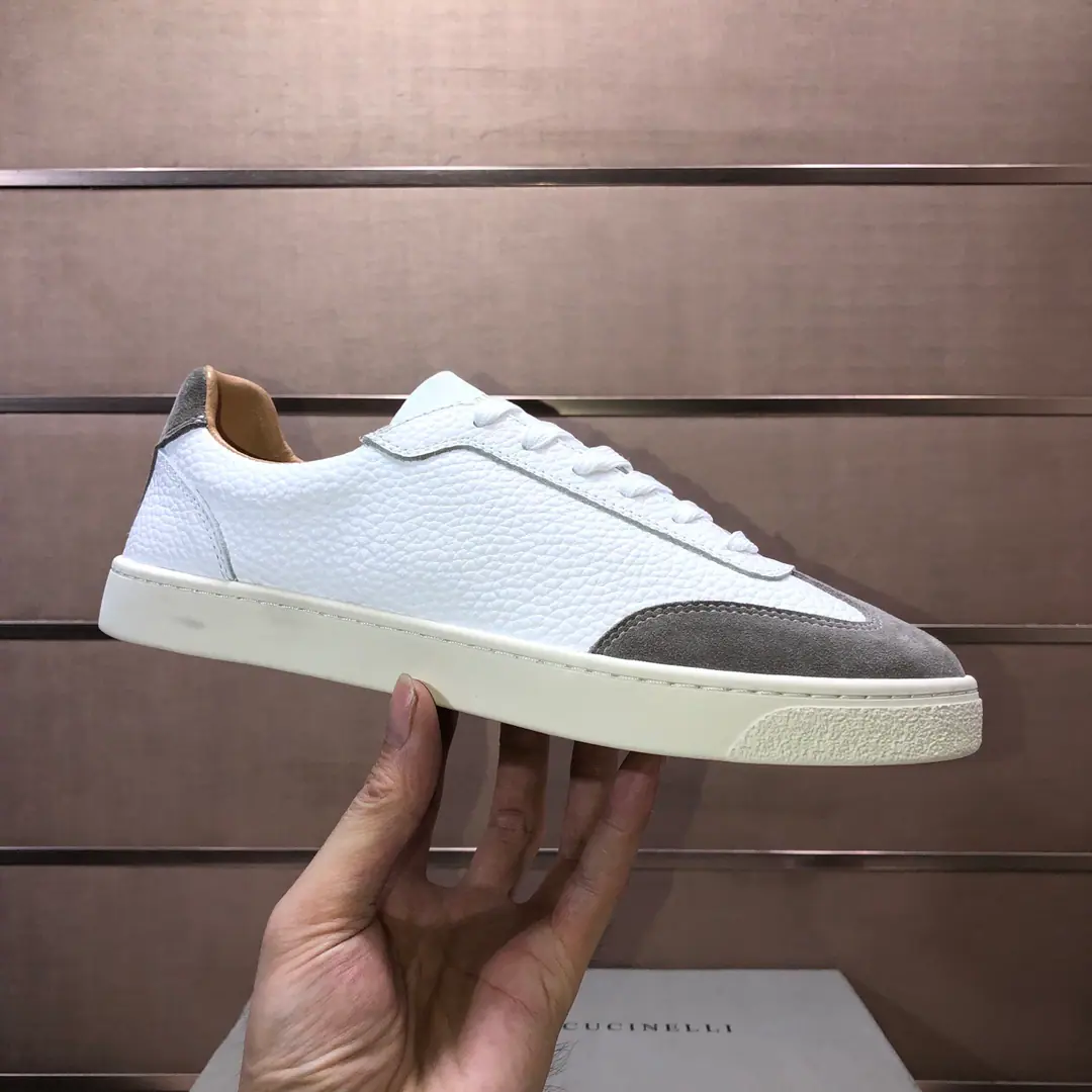Plant BCNew Brunello Cucinell* Low gang sneakers. The classic veils inspire the taste of the sneakers.. High-swiss-lighted cow shoes are extremely light and flexible., The shoes are tight on both sides., I'm comfortable with air. Heel and shoe mats are branded.logoMark, The back and the weavers. The original model of light-blowing rubber grabs the soles of the shoes. Make shoes comfortable and flexible on their feet.. Easy and comfortable. Standard cabinet number: 38-44.（38.45Make a reservation.）