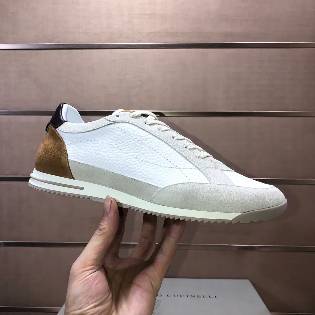 Plant BCNew Brunello Cucinell* Low gang sneakers. The classic veils inspire the taste of the sneakers.. High-swiss-lighted cow shoes are extremely light and flexible., The shoes are tight on both sides., I'm comfortable with air. Heel and shoe mats are branded.logoMark, The back and the weavers. The original model of light-blowing rubber grabs the soles of the shoes. Make shoes comfortable and flexible on their feet.. Easy and comfortable. Standard cabinet number: 38-44.（38.45Make a reservation.）