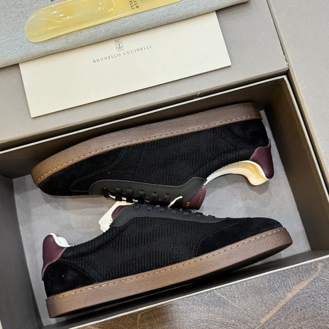 Brunello CucinelliA man's new wooled and fast-working shoes., A hundred.｜Classic German training｜Multiple-combined matching｜This sectionBCThe men's shoes are more elaborate.｜Weave the wool with the cow's hair.｜Furry-faced cow skin.／A wool knitting.(It's super-high., A touch.)｜The inside calf skin.｜Slippery, sandy, rubber floor.｜The upper feet are loosely stretched.｜Extremely comfortable. Size: 39-44（38.45.46Do it.）