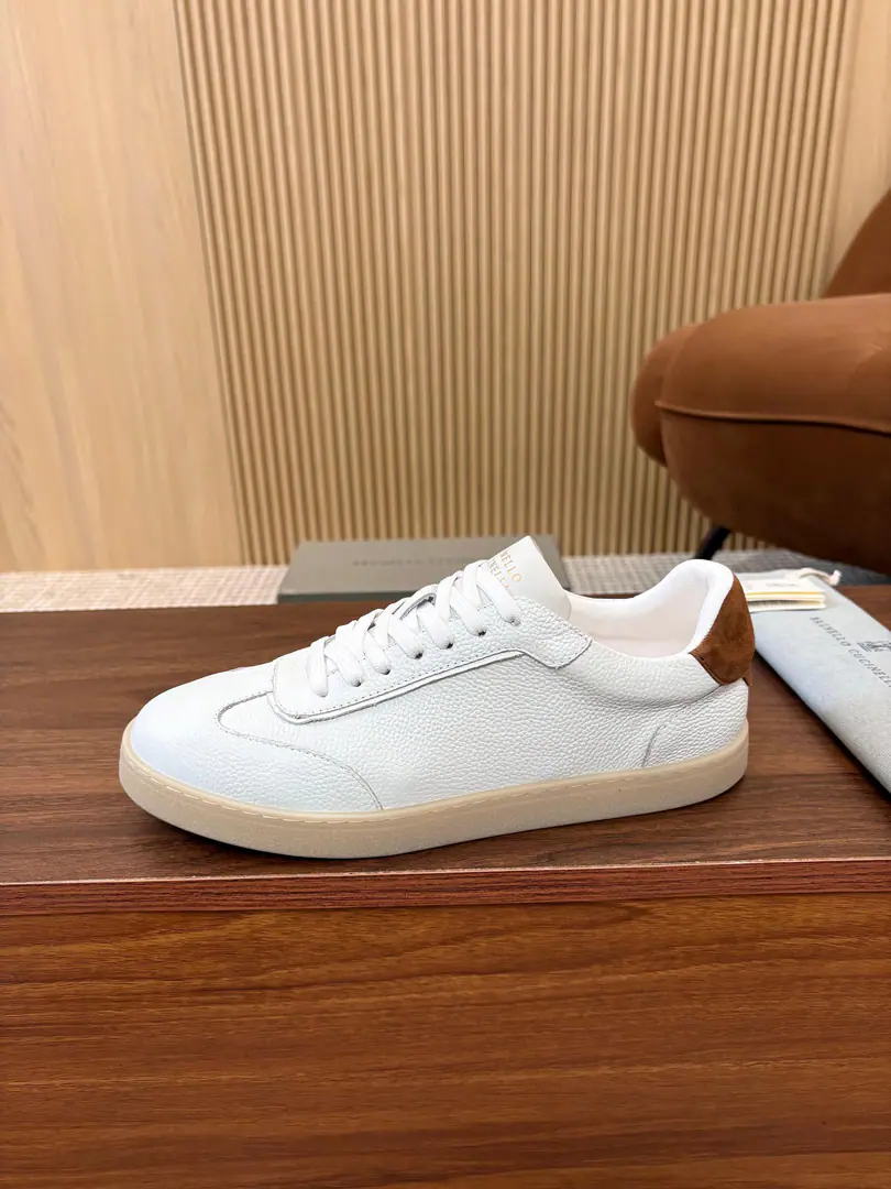Minoru.🎤🎤BCNew paragraph[John.][John.] Brunello Cucinell Low gang sneakers., Classic board shoes., Original cow-featuring skin. The shoes are light and flexible., The eyebrow is so good that the line is perfect., A simple, never obsolete, high-level..., It's more comfortable in it. It's generous., It's a very strong material comparison.. Foot. I'm comfortable with air. Heel and shoe mats are branded.logoThe sign is clear and bright., The original modeled shoe is staggered and steady.[John.][John.] Make shoes comfortable and flexible on their feet.. Easy and comfortable. Standard code number: 39-44 （38 45/46Do it.）The transmission will blow.……[Blast.][Blast.][Blast.]