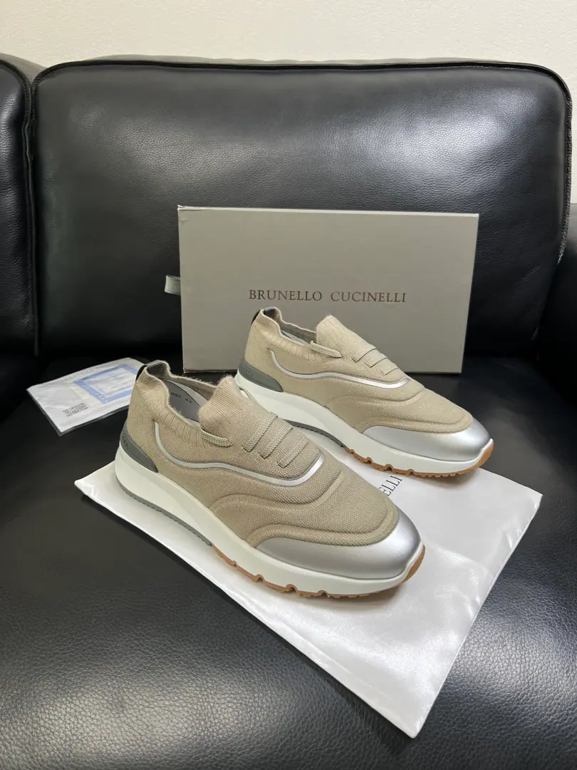 Brunello Cucinelli High Quality Top-level craft BC Synchronize original plant configuration, Italian imports of beef-coloured mats., High-quality complex assembly process, I'm comfortable with air. Shoes under the sole.: The original factory is super comfortable with the original base., The original factory and the single., Welcome to the comparison., Codes 39-44 (Make a reservation. 45 )