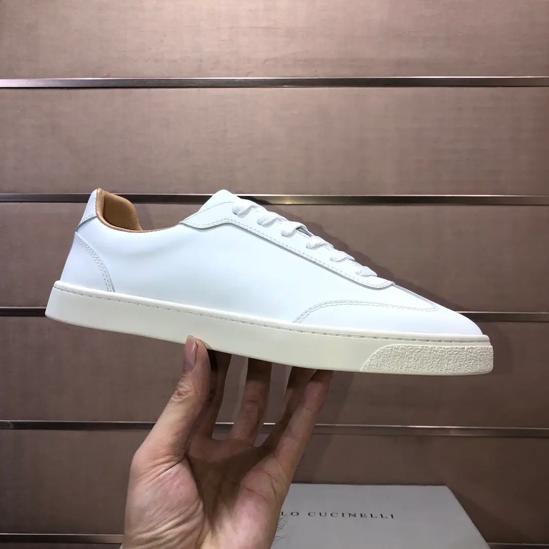 Plant BCNew Brunello Cucinell* Low gang sneakers. The classic veils inspire the taste of the sneakers.. High-swiss-lighted cow shoes are extremely light and flexible., The shoes are tight on both sides., I'm comfortable with air. Heel and shoe mats are branded.logoMark, The back and the weavers. The original model of light-blowing rubber grabs the soles of the shoes. Make shoes comfortable and flexible on their feet.. Easy and comfortable. Standard cabinet number: 38-44.（38.45Make a reservation.）