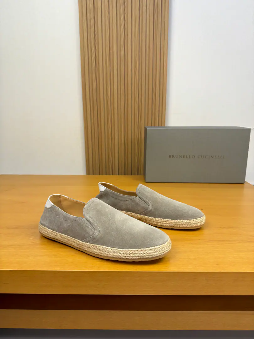 【 Brunello Cucinelli】Bruno.·Cuchnelli. High-end quality Original List·Leisure sports shoes Shoe.: Imports🔝High-swilight revelling cow skin., You're gonna get your feet off. Uchi.: Water-tied cow skin. Otsumi!: It's so light.TPR·Rubber.Weaving ropes around the perimeter. Combination to the base Super-high-quality control.·- I'm doing a little work.: Highlight(High-end·- How expensive.·Slot) Size: 39-44（38, 45, Make a reservation.)·BC0126