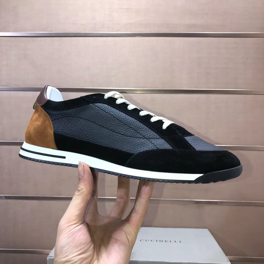 Plant BCNew Brunello Cucinell* Low gang sneakers. The classic veils inspire the taste of the sneakers.. High-swiss-lighted cow shoes are extremely light and flexible., The shoes are tight on both sides., I'm comfortable with air. Heel and shoe mats are branded.logoMark, The back and the weavers. The original model of light-blowing rubber grabs the soles of the shoes. Make shoes comfortable and flexible on their feet.. Easy and comfortable. Standard cabinet number: 38-44.（38.45Make a reservation.）