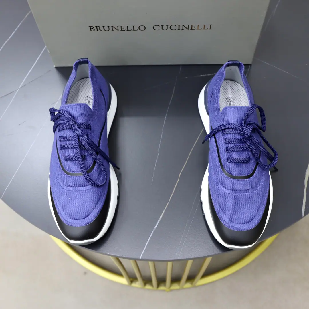 Get out of the factory. Original ListBrunello Cucinelli Men's anti-feather scuffle-coated knitting sneakers.！ Spring new money Classic leather shoe head wrapping. Light and flexible knitting shoes. Comfortable and leg-like. Same color as anti-feather belt. Decoration The classic badge sign the shoe tongue. Wearing tape with shoe rings High-ball looses and tights. It's easy to wear. You can draw the real leather cushion. No shoes. Light white yellow slammed under the soles of shoes Standard sneakers layout The shoes are stunned on both sides. It's amazing. A very good one. Simple Darkness You're a big-ass guy with feet., Full package！ Size: 38-39-40-41-42-43-44Skins size.（Customable45.46）