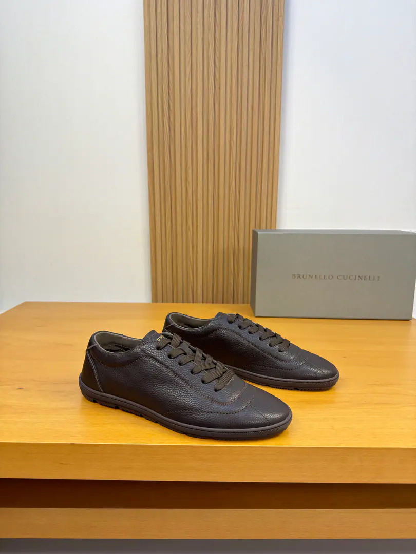 【 Brunello Cucinelli】Bruno.·Cuchnelli. High-end quality Original List·Leisure sports shoes Shoe.: Imports🔝Skin of a stale calf., Sew the shoe-car., Shoe tongue..Back up..Silk mark.logoTotem. Uchi.: Water-tied cow skin. Otsumi!: It's so light.TPR·Rubber. Form Super-high-quality control.·- I'm doing a little work.: Highlight(High-end·- How expensive.·Slot) Size: 39-44（38, 45, 46, Make a reservation.)·BC0126