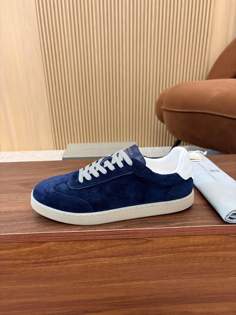 Minoru.🎤🎤BCNew paragraph[John.][John.] Brunello Cucinell Low gang sneakers., Classic board shoes., Original cow-featuring skin. The shoes are light and flexible., The eyebrow is so good that the line is perfect., A simple, never obsolete, high-level..., It's more comfortable in it. It's generous., It's a very strong material comparison.. Foot. I'm comfortable with air. Heel and shoe mats are branded.logoThe sign is clear and bright., The original modeled shoe is staggered and steady.[John.][John.] Make shoes comfortable and flexible on their feet.. Easy and comfortable. Standard code number: 39-44 （38 45/46Do it.）The transmission will blow.……[Blast.][Blast.][Blast.]