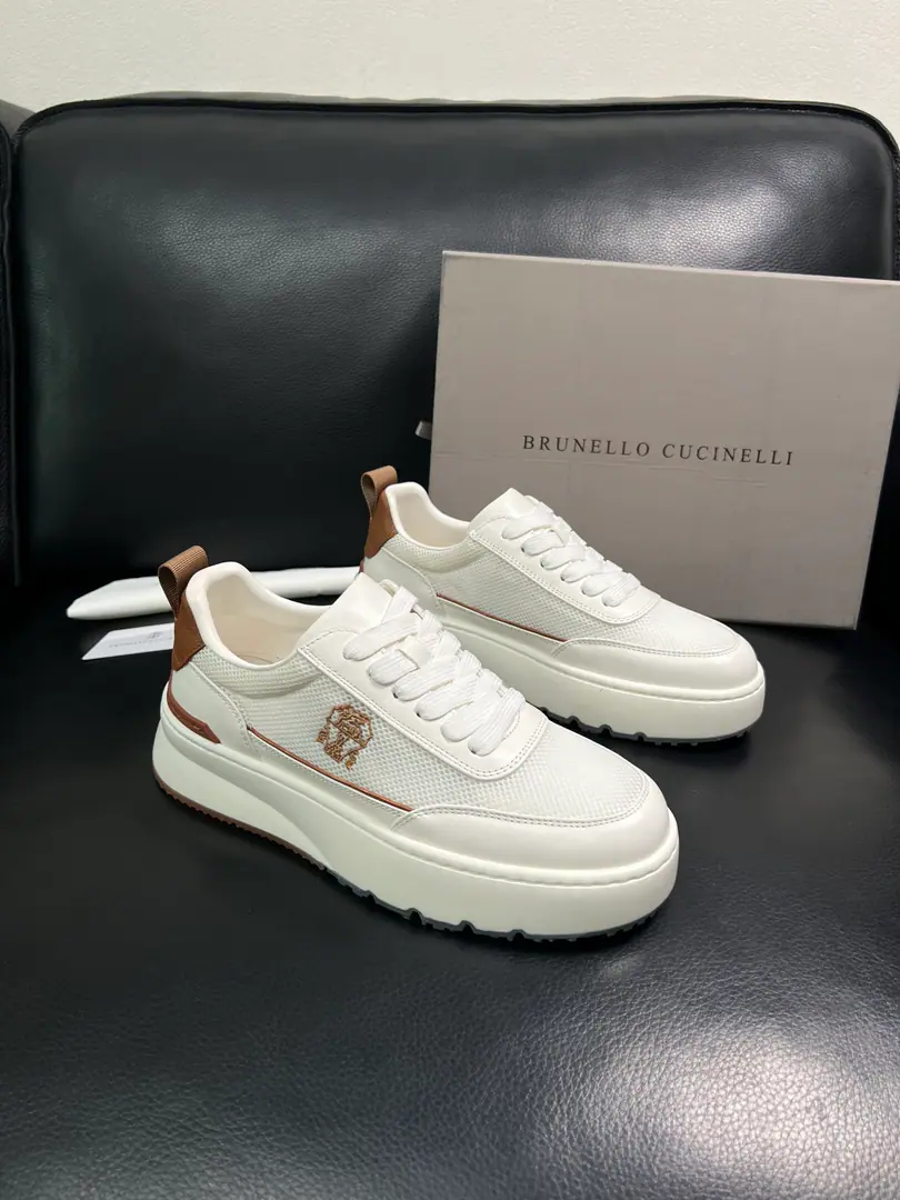 Brunello Cucinelli High Quality Top-level craft BC Synchronize original plant configuration, Italian imports of beef-coloured mats., High-quality complex assembly process, I'm comfortable with air. Shoes under the sole.: The original factory is super comfortable with the original base., The original factory and the single., Codes 39-44 (Make a reservation. 45 )