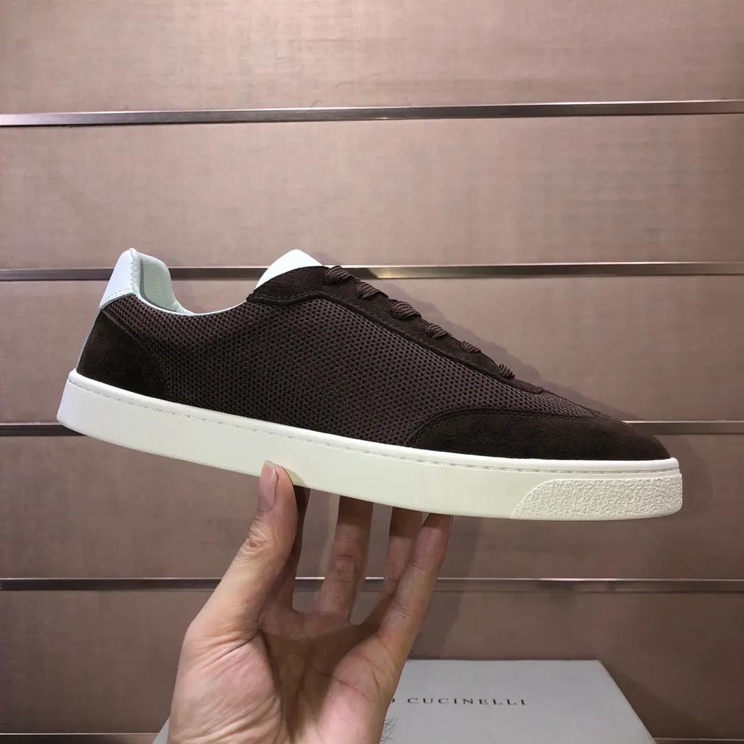 Plant BCNew Brunello Cucinell* Low gang sneakers. The classic veils inspire the taste of the sneakers.. High-swiss-lighted cow shoes are extremely light and flexible., The shoes are tight on both sides., I'm comfortable with air. Heel and shoe mats are branded.logoMark, The back and the weavers. The original model of light-blowing rubber grabs the soles of the shoes. Make shoes comfortable and flexible on their feet.. Easy and comfortable. Standard cabinet number: 38-44.（38.45Make a reservation.）
