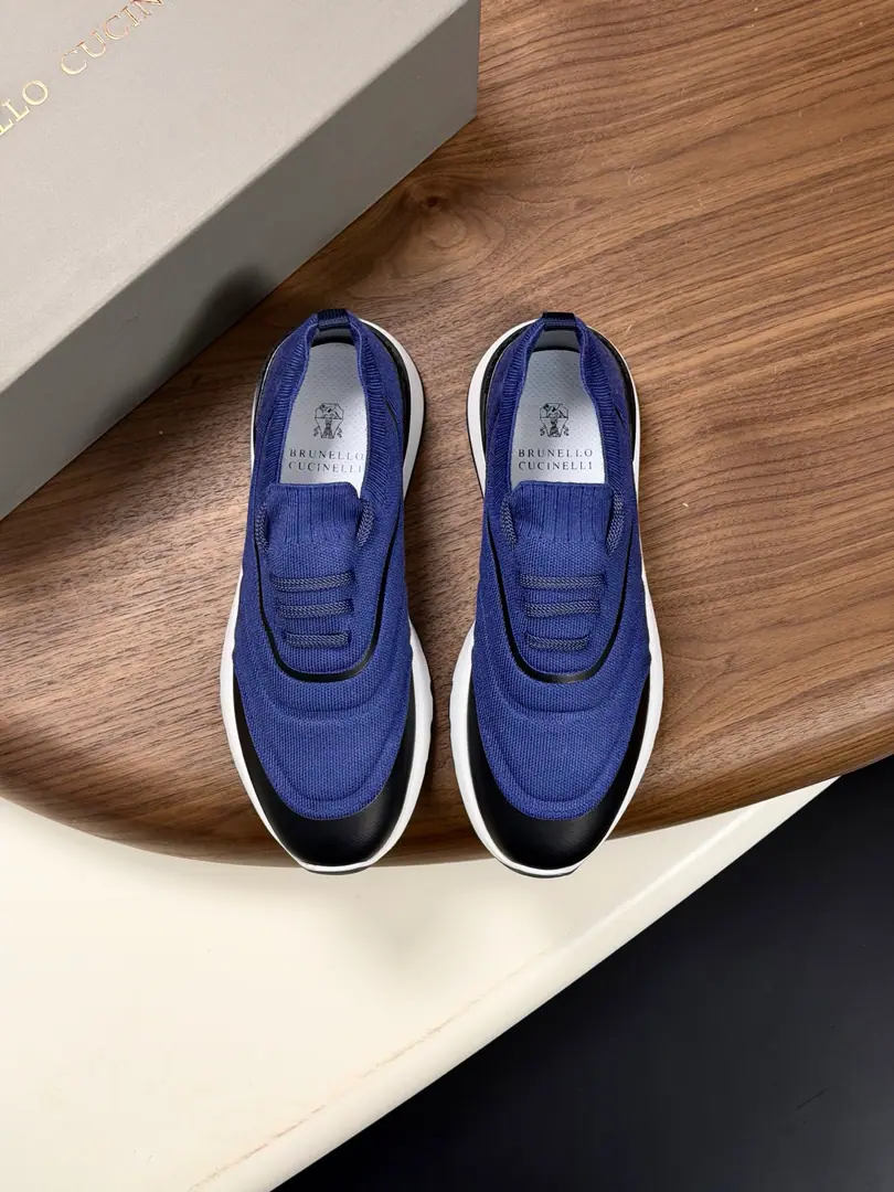 Brunello Cucinelli Men's anti-feather scuffle-coated knitting sneakers.！ Spring new money Classic anti-feather shoe head wrapping. Light and flexible knitting shoes. Comfortable and leg-like. Same color as anti-feather belt. Decoration The classic badge sign the shoe tongue. Wearing tape with shoe rings High-ball looses and tights. It's easy to wear. You can draw the real leather cushion. No shoes. Light white yellow slammed under the soles of shoes Standard sneakers layout The shoes are stunned on both sides. It's amazing. A very good one. Simple Darkness You're a big-ass guy with feet., Full package！ Size: 39-40-41-42-43-44Skins size.（Customable38.45.46）