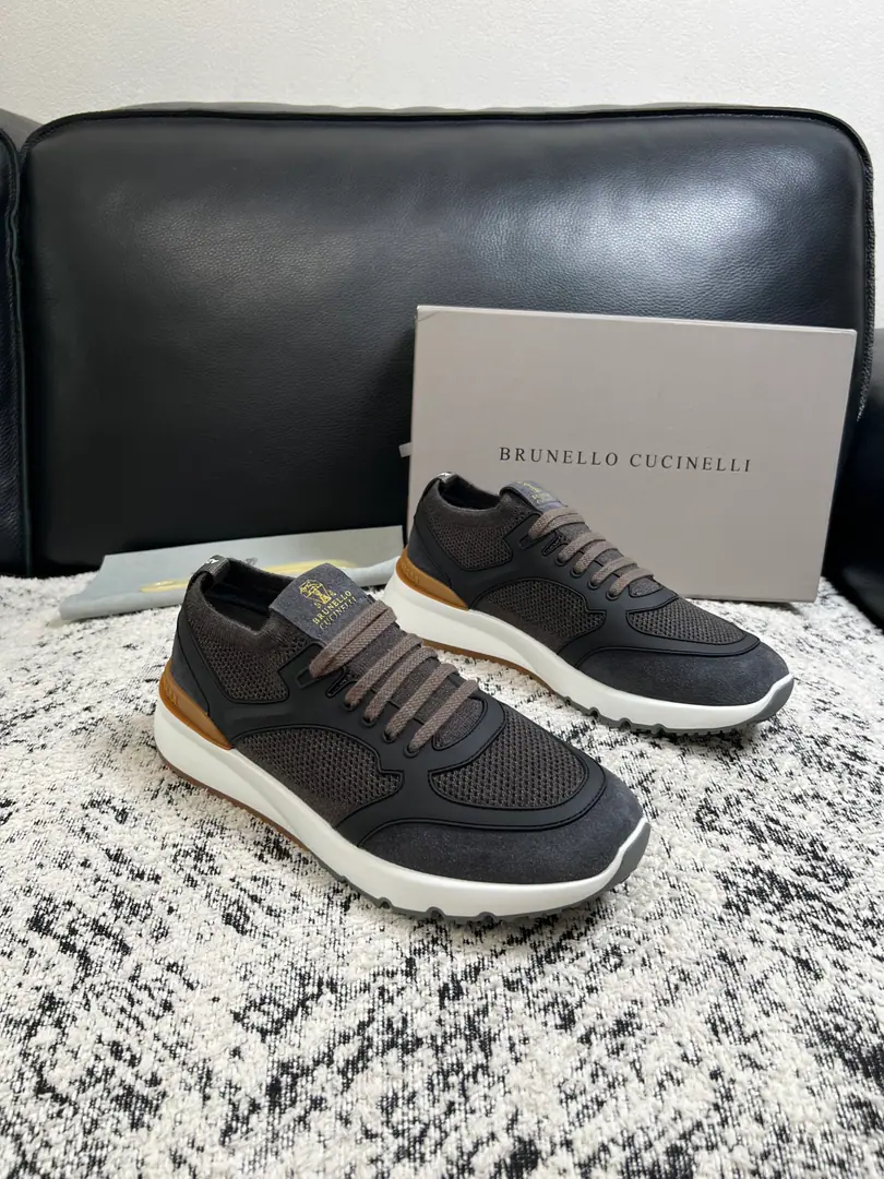 Brunello Cucinelli High Quality Top-level craft BC Synchronize original plant configuration, Italian imports of beef-coloured mats., High-quality complex assembly process, I'm comfortable with air. Shoes under the sole.: The original factory is super comfortable with the original base., The original factory and the single., Welcome to the comparison., Codes 39-44 (Make a reservation.38 45 )