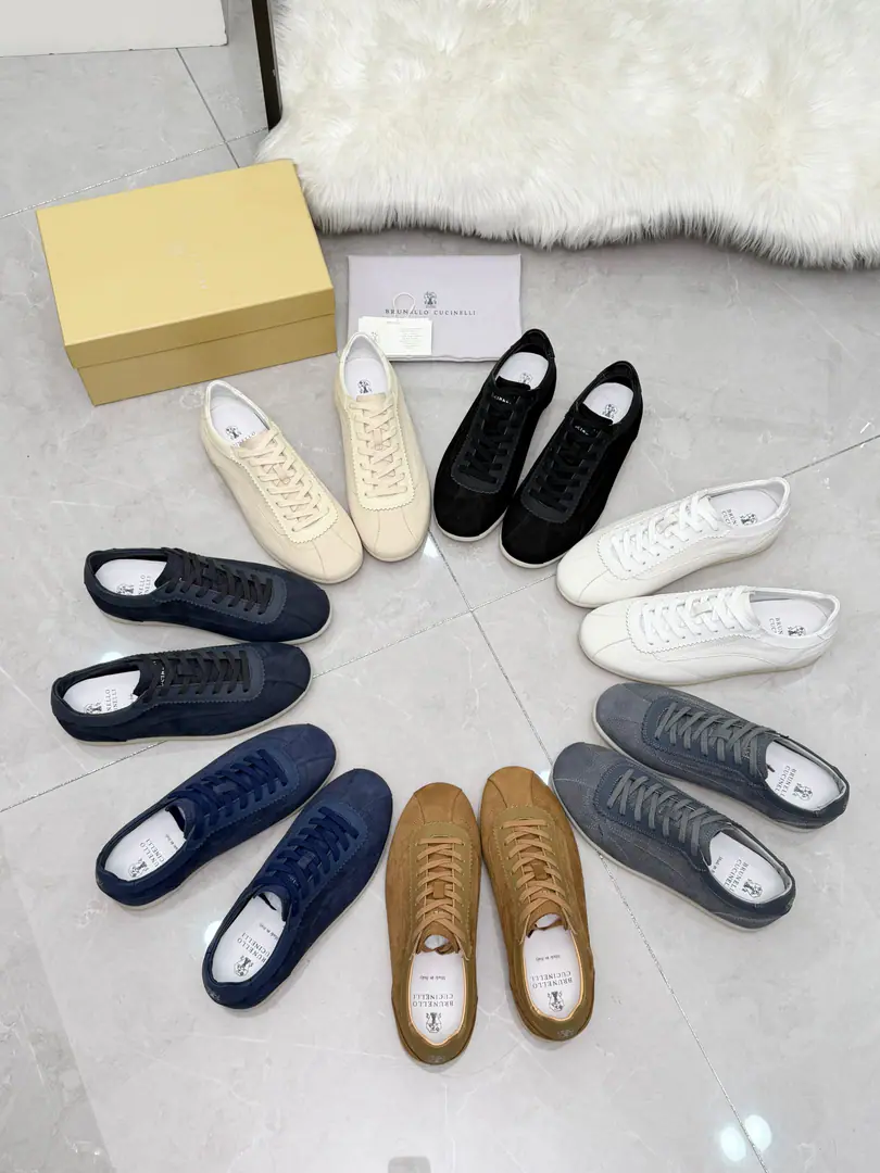 Get out of the factory. BrunelloCucinelli🦁Importing calf skin., In the watered cow., - The rubber floor.. The super-sweet stools only offer you a better comfort.. Another classic shoe you don't want to take off., The original one-to-one.. Codes39-46