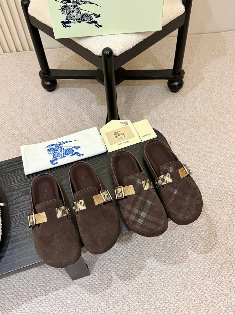 The type of man on the pressurized.,Female Dollar！ Burberry2025Brickham slippers out of the oven., It's made of soft anti-featur., It's a work of art in Italy.. I'm putting a lot of pressure on the grid., The soles of the pressurized shoes., It's a top-end logo.. & Make modifiable B Font-button Ring, A symbolic sand with decorated flowers. Burberry Gravity. ✅Fabulous.: Pulse ✅Reeb.: In silk cow. ✅Otsumi!: TPU ✅Colours: Black, Brown., Pink, Almond., Coffee.5Colour Optional ✅Codes: Men and women35-45（35,45Custom）