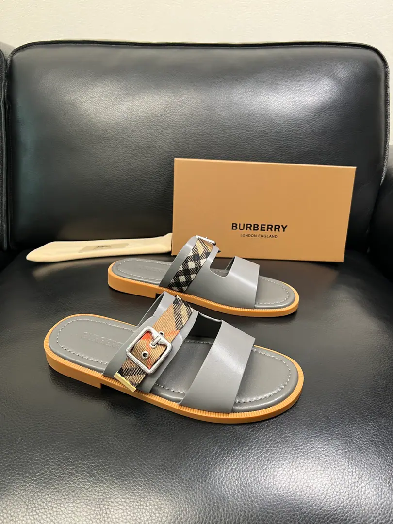 BURBERRY Top-level craft - Boboli. Shoes are synchronized., The original plant was equipped with Italian imported cow flour., High-quality complex integration process, Imported cattle mats., I'm comfortable with air., Shoes under the sole.: The original plant is used for the original base., The original factory and the single. High Quality Welcome to the comparison., Codes 39-44（Make a reservation. 45 ）