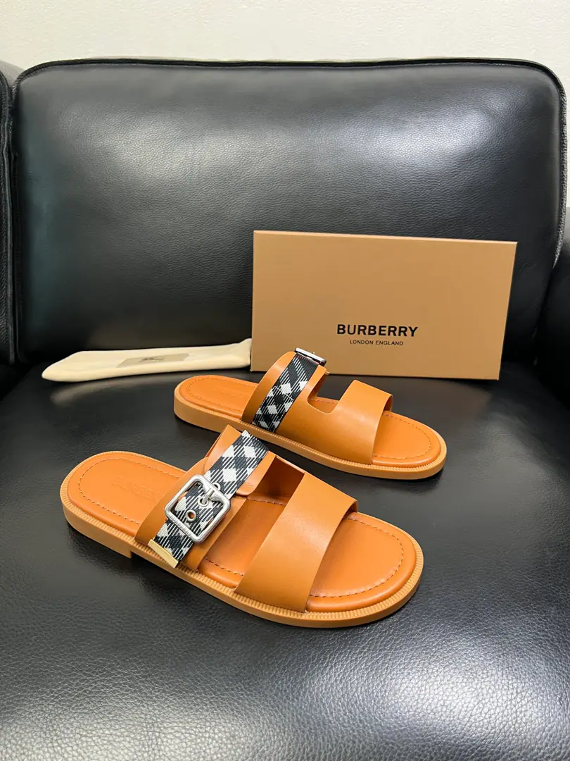 BURBERRY Top-level craft - Boboli. Shoes are synchronized., The original plant was equipped with Italian imported cow flour., High-quality complex integration process, Imported cattle mats., I'm comfortable with air., Shoes under the sole.: The original plant is used for the original base., The original factory and the single. High Quality Welcome to the comparison., Codes 39-44（Make a reservation. 45 ）