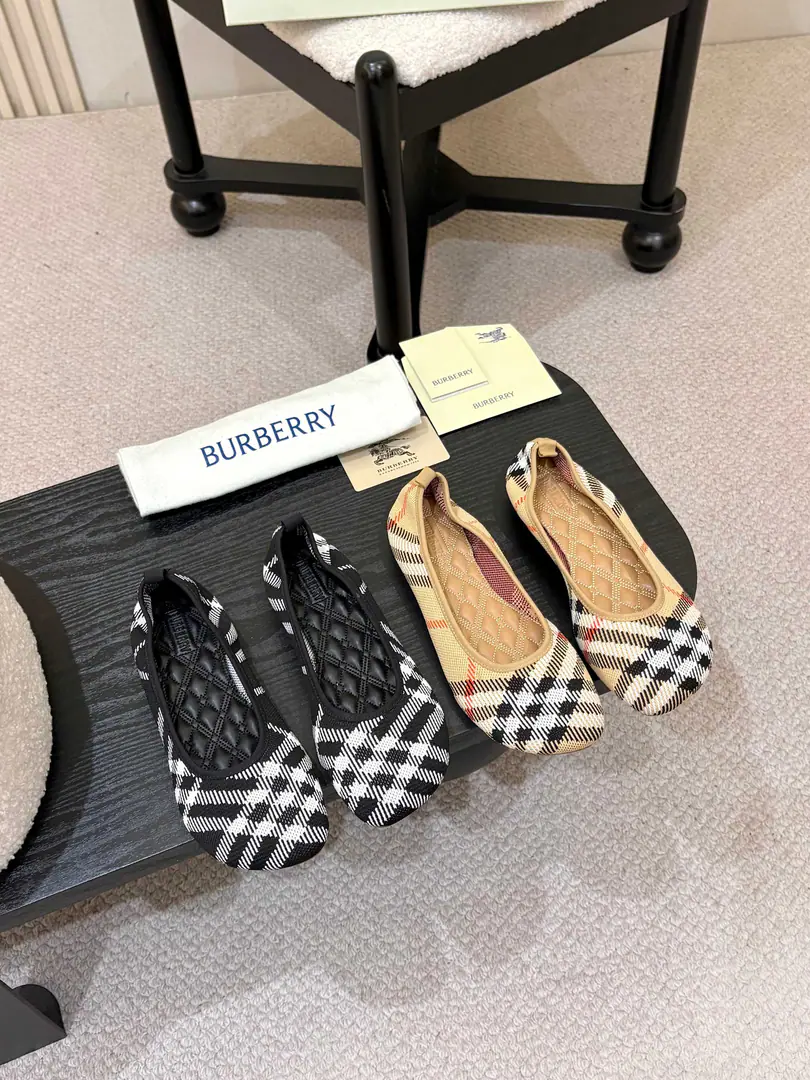 Female Dollar！ Burberry2026The ballerina shoes are out of the oven., nylon mixer.. It's a work of art in Italy., Decorative knitting Burberry Gravity. A knight's logo with a pony-tail on the soles.（EKD）Pump flowers., Sew leather shoes with a stairwelling design, Makes you feel comfortable in your clothes.. ✅Fabulous.: Flying Weaver ✅Reeb.: In the sheep's skin. ✅Otsumi!: TPU ✅Colours: Black, Almond., Pink3Colour Optional ✅Codes: Men and women35-41（40.41Do it.）