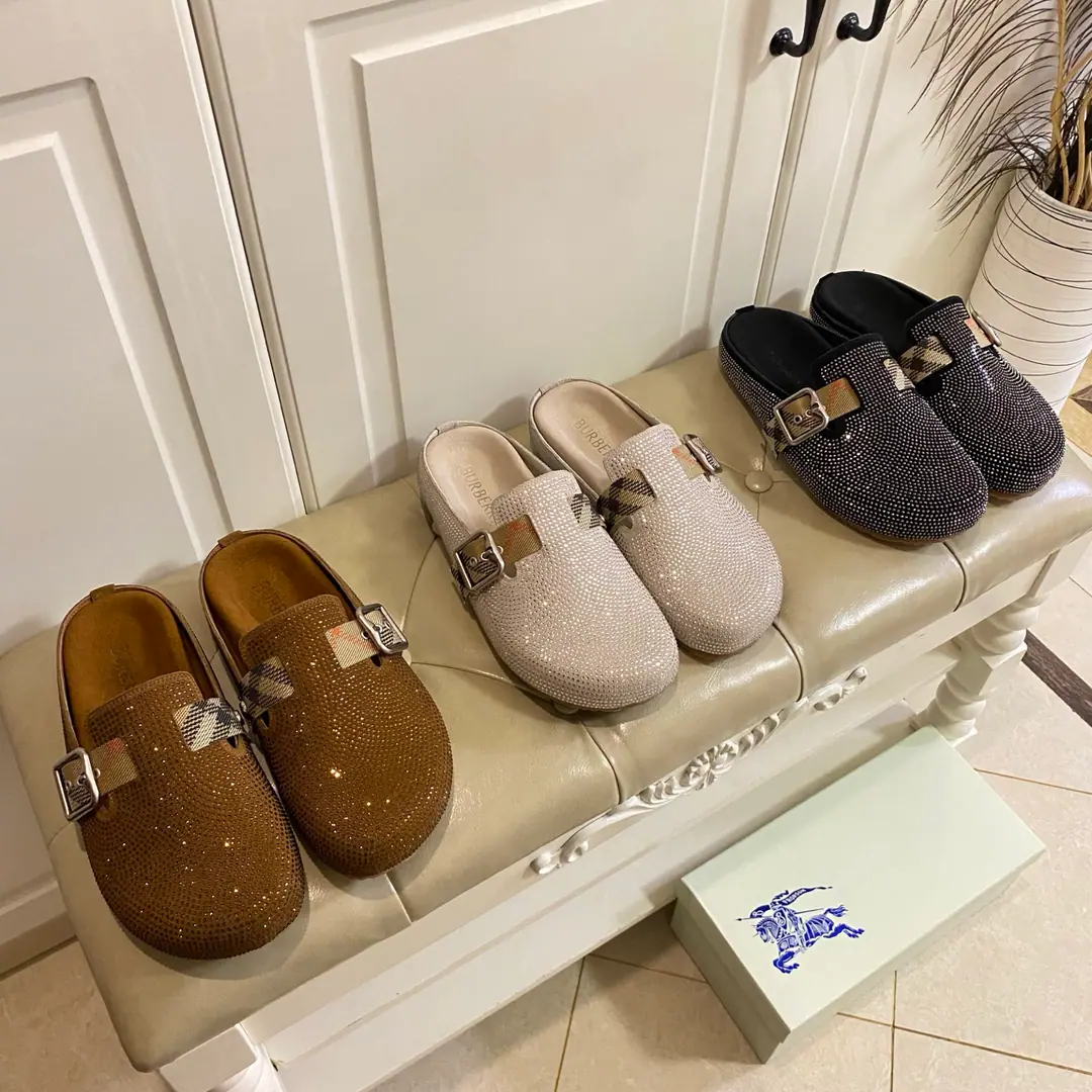 Plant price Female size, Men, - Boboli.BurberryNew Burken drills tow., In silk cow., TPUMarked Bottom, 35-45Code(Notes:35, 45It's a deal or no.)