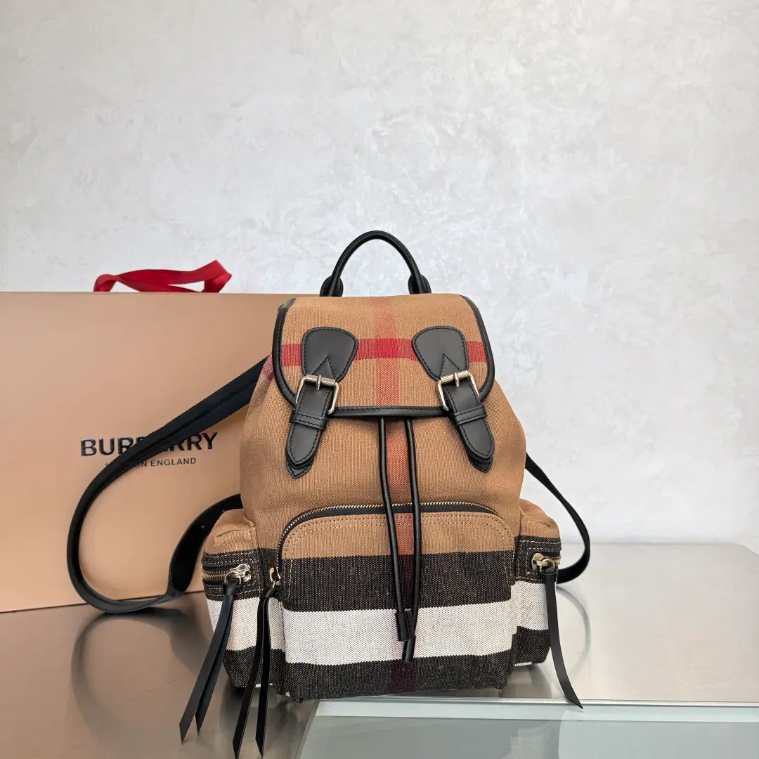 Special level BHome.「The Rucksack Army backpacks」LatestCanvasGravity Easy., The shoulder belt is designed with comforting mats., And a fine metal chain.. Its soft and leisure packages date back to 20 Military brigade style in the history archives of the early century.！Dimensions22*32, 🌟Model2011