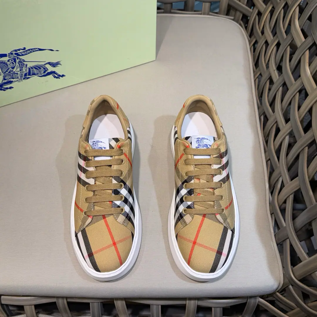 BurberryBobley's classic tats.｜Marker Vintage Gravity canvas.｜Combining with high-dense design ♪ Sneak the legs ♪｜The upper foot is light and not heavy. And it brings comfort to the feet. Size: 39-44（38.45Do it.）