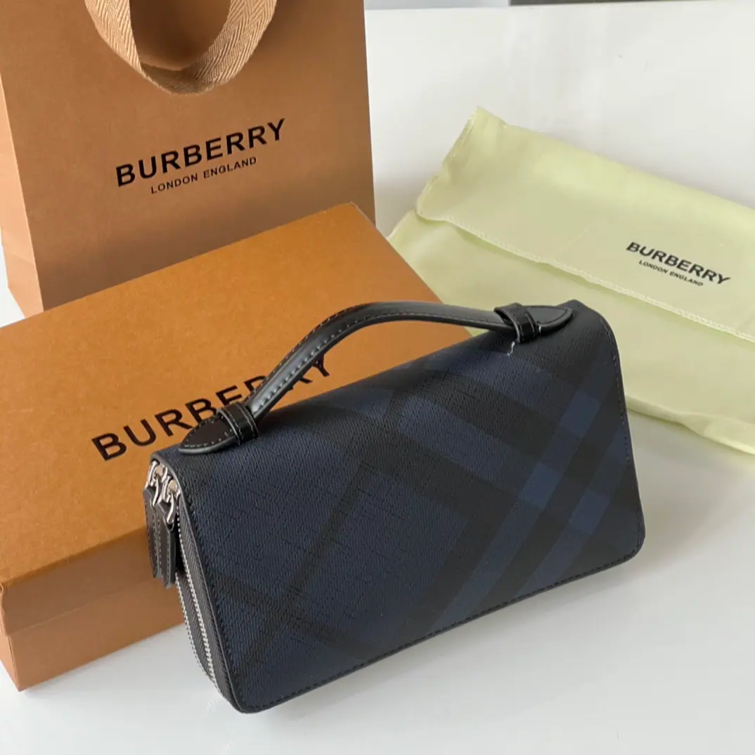 LondonGreco, double-lapper hand with bag.➰【B•Home.】Original Single🇮🇹～～🎉👉The smoked fumes are accompanied by the importation of black cow skin., Silver metal hardware accessories, 👍- I'm doing a little work.💋Physical shoot📷, 🆔🆔3998Dimensions21.5cm*12.5cm*5cm
