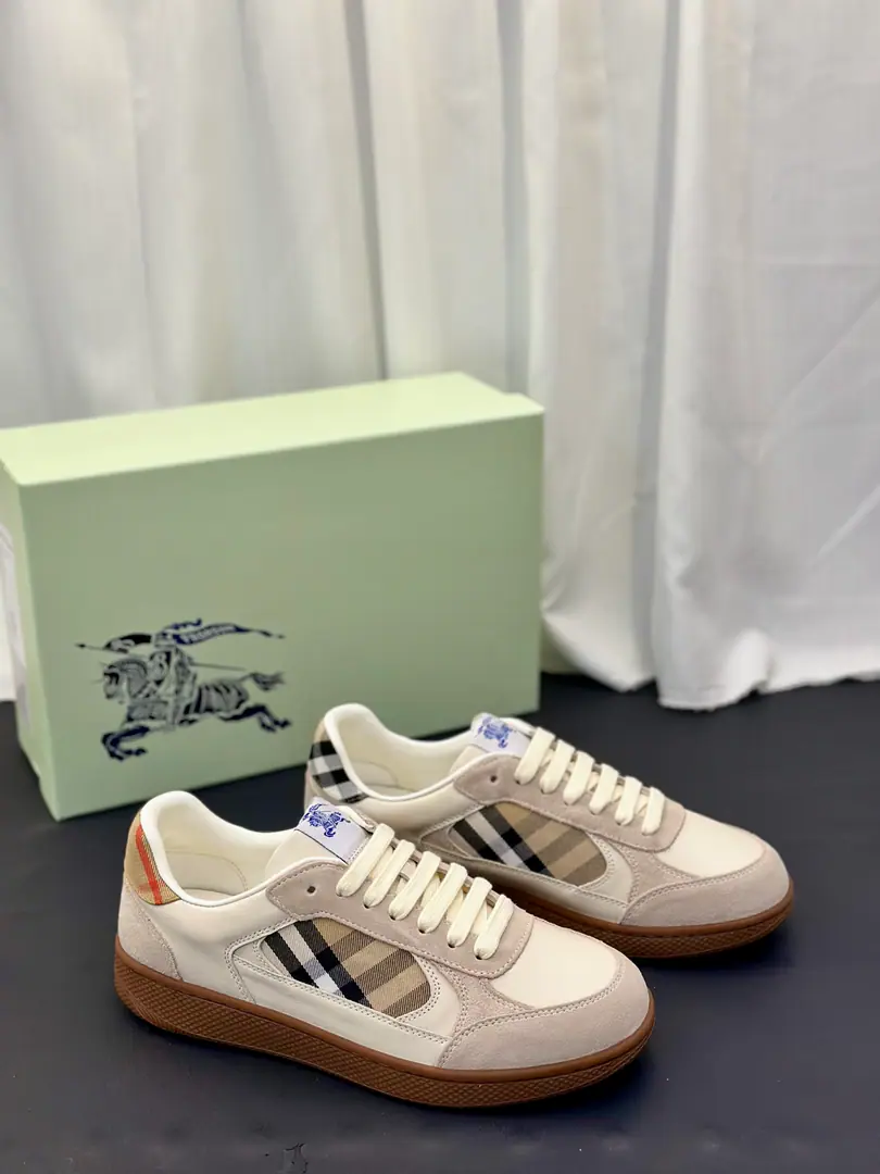 BurberryBobley's classic tats.｜Marker Vintage Gravity canvas.｜Combining with high-dense design ♪ Sneak the legs ♪｜The upper foot is light and not heavy. And it brings comfort to the feet. Size: 39-44（45.46.Do it.）