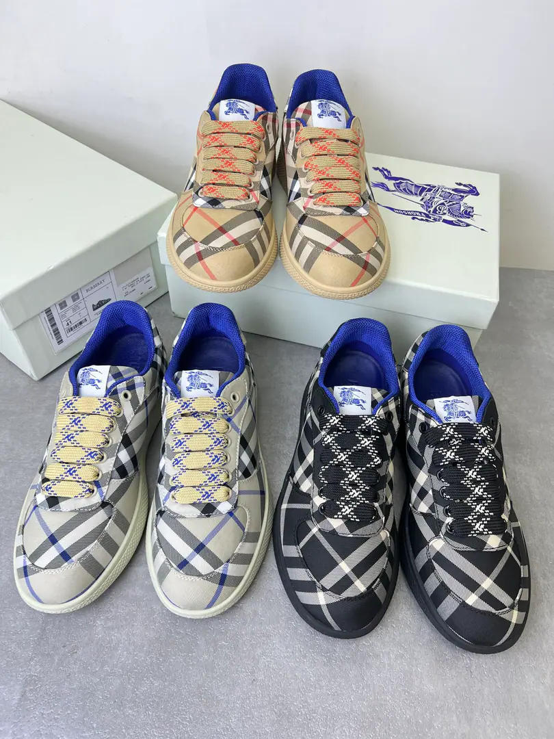 Holly!（Pure Quality） Couple money. New stuff on the shelf.BURBERRYI Finally.|Cool.·The blogger says: Gravity Terrace Sports shoes - Boboli.（Burberry）Classic Prototypes It's a really nice shoe.··Knight's blue skates. Finally, I see the latest slanting sneakers really look good., I can do whatever I want. Sports shoes, It's made of cotton-combined fabric.. Made in Italian craftsmen., Decorative Swirl Burberry Gear. With a lined and twig shoelace on the eye of the net., The rubber shoe bottom is a collection. Burberry Letter logo. From Burberry The classics., The necessary provision for the closet is interpreted in a branded style. Round shoe head. The horse's knight's logo is on the shoe tongue.（EKD）Label Leather shoes. Shoes bottom strap. Burberry Letter logo Codes Female size: 35-36-37-38-39-40Code Men: 39-40-41-42-43-44Code, Positive Attention.⚠️39 40Men on the manifest., Women Numbering