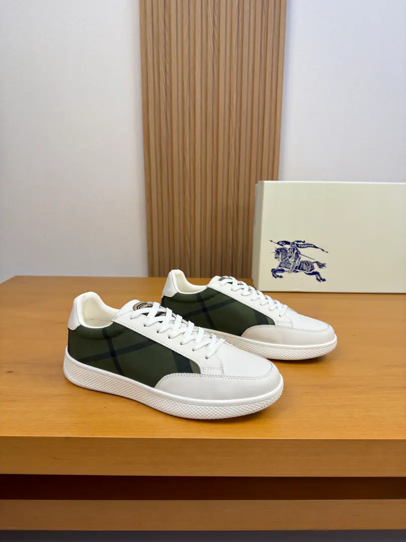 【 BURBERRY】- Boboli. High-end quality Original List·Leisure sports shoes Shoe.: Imports🔝Napa Skin., Brand totems., Shoe tongue..The brand of the car.logoCursor, Back up..Air pressure brand totem Uchi.: Water-tied cow skin. Otsumi!: It's so light.TPRRubber; Form Super-high-quality control.·- I'm doing a little work.: Highlight(High-end·- How expensive.·Slot) Size: 38-44（45, Make a reservation.)·BBR0157